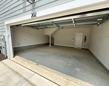 202 Solaire Alley - Photo Thumbnail 19