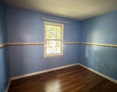 917 Chowning Drive - Photo Thumbnail 8