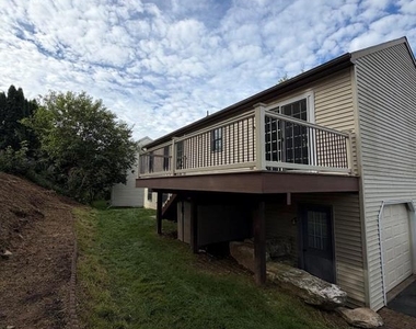 917 Chowning Drive - Photo Thumbnail 16