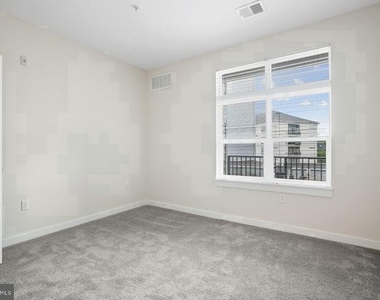 131 Bridge Street - Photo Thumbnail 83