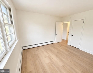 554 W Boot Road - Photo Thumbnail 10