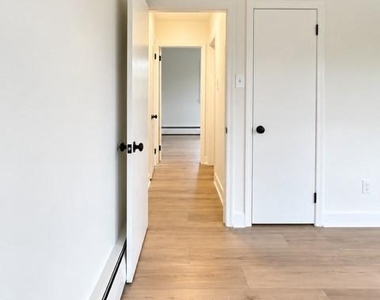 554 W Boot Road - Photo Thumbnail 14