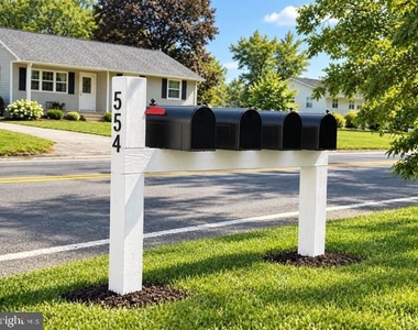 554 W Boot Road - Photo Thumbnail 1