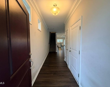 1244 Brown Velvet Lane - Photo Thumbnail 4