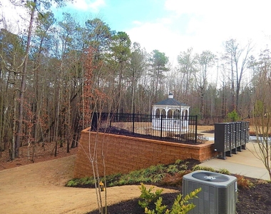817 Oak Center Drive - Photo Thumbnail 29