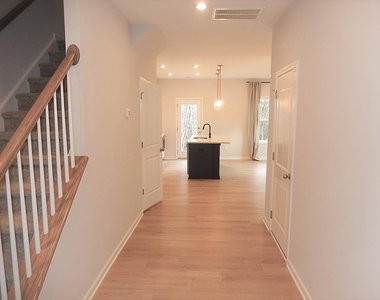 817 Oak Center Drive - Photo Thumbnail 1