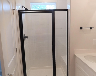 817 Oak Center Drive - Photo Thumbnail 18