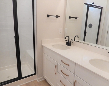 817 Oak Center Drive - Photo Thumbnail 17