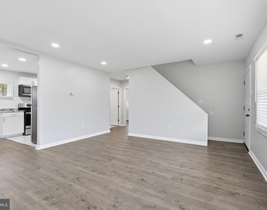 47 Mintleaf Road - Photo Thumbnail 5