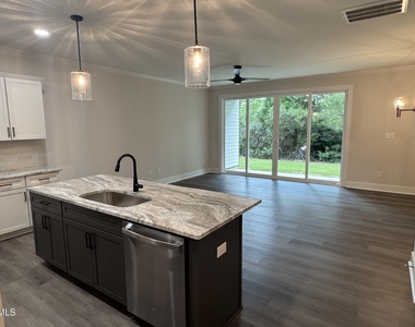 623 Marshskip Way - Photo Thumbnail 5