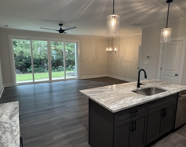 623 Marshskip Way - Photo Thumbnail 7