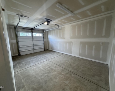623 Marshskip Way - Photo Thumbnail 23