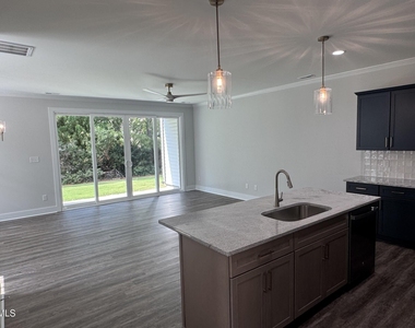 621 Marshskip Way - Photo Thumbnail 6