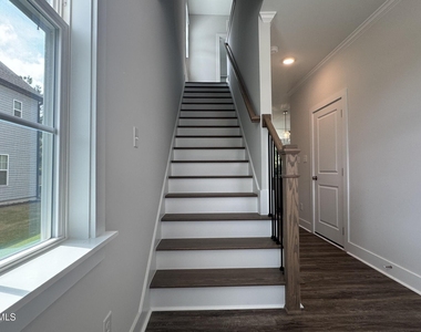 621 Marshskip Way - Photo Thumbnail 10