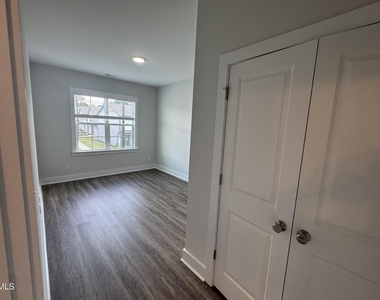 621 Marshskip Way - Photo Thumbnail 22