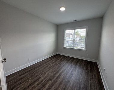 621 Marshskip Way - Photo Thumbnail 25