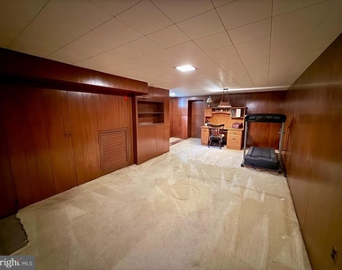 1557 Dauphin Avenue - Photo Thumbnail 14
