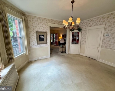 1557 Dauphin Avenue - Photo Thumbnail 8