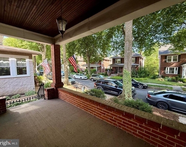 1557 Dauphin Avenue - Photo Thumbnail 1