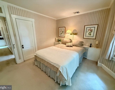 1557 Dauphin Avenue - Photo Thumbnail 26