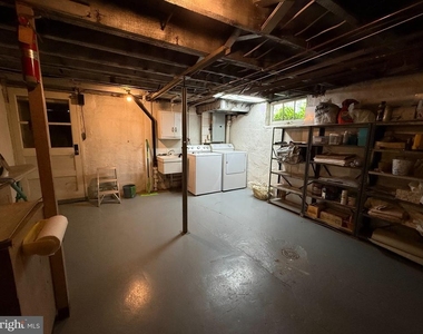 1557 Dauphin Avenue - Photo Thumbnail 16