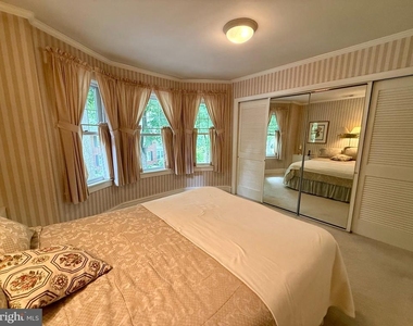 1557 Dauphin Avenue - Photo Thumbnail 25