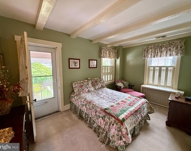 1557 Dauphin Avenue - Photo Thumbnail 17