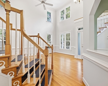 105 Halpen Drive - Photo Thumbnail 16