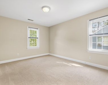 105 Halpen Drive - Photo Thumbnail 27