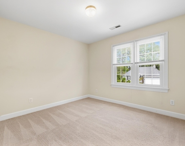 105 Halpen Drive - Photo Thumbnail 25
