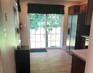 172 Fountayne Lane - Photo Thumbnail 7