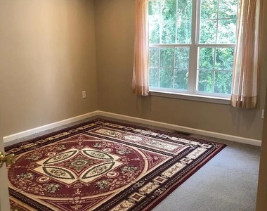 172 Fountayne Lane - Photo Thumbnail 16