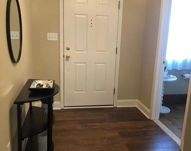 172 Fountayne Lane - Photo Thumbnail 2