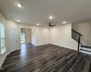 1119 Sycaten Street - Photo Thumbnail 11