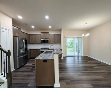 1119 Sycaten Street - Photo Thumbnail 6