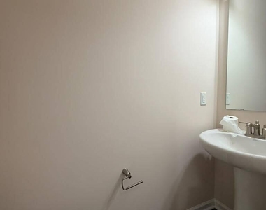 1119 Sycaten Street - Photo Thumbnail 12