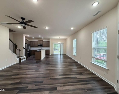 1119 Sycaten Street - Photo Thumbnail 4