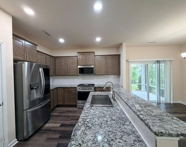 1119 Sycaten Street - Photo Thumbnail 7