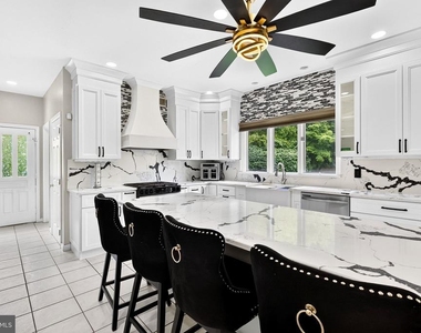 15 Scenic Drive - Photo Thumbnail 13