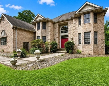 15 Scenic Drive - Photo Thumbnail 2