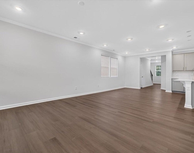 210 Redford Place Drive - Photo Thumbnail 3