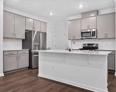 210 Redford Place Drive - Photo Thumbnail 5