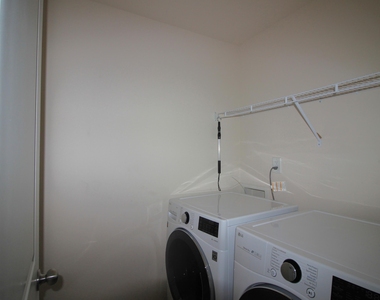 1504 Glacier Drive - Photo Thumbnail 18