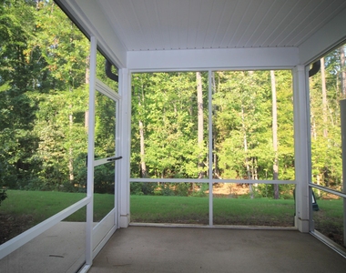 1504 Glacier Drive - Photo Thumbnail 19