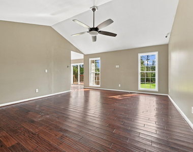 570 Buchanan Road - Photo Thumbnail 13