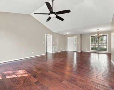 570 Buchanan Road - Photo Thumbnail 14