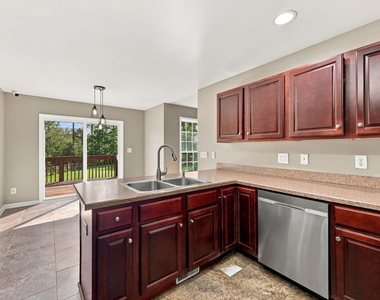 570 Buchanan Road - Photo Thumbnail 9