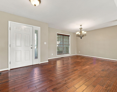 570 Buchanan Road - Photo Thumbnail 11