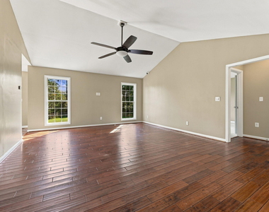 570 Buchanan Road - Photo Thumbnail 10