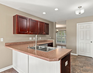 570 Buchanan Road - Photo Thumbnail 7
